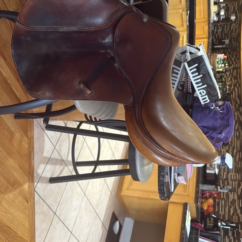 Devoucoux Biarritz France Saddle